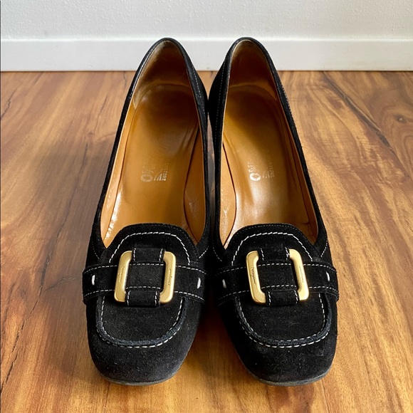 Ferragamo Suede Heels with Gold Hardware - Picture 10 of 10